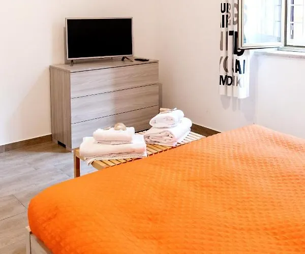 Sannio - Near Metro San Giovanni By Rhr Apartment *