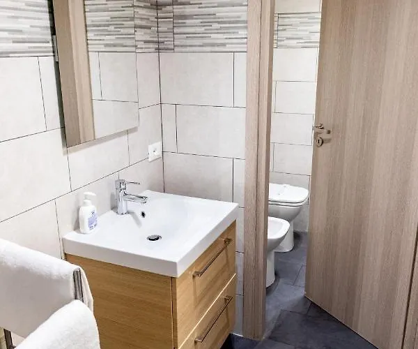 Sannio - Near Metro San Giovanni By Rhr Apartment